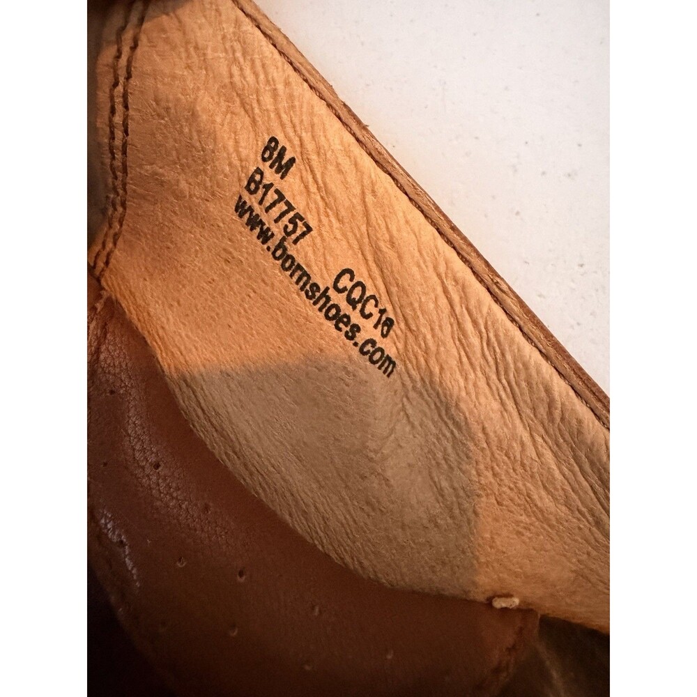 Born Tan Women's Flats with Knotted Design sz 8 - Picture 3 of 4